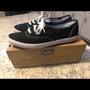 Keds champion black canvas shoes 9.5